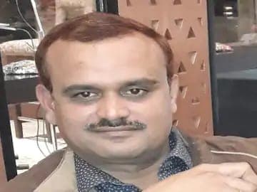 Kanpur : जानलेवा हमले में बाल-बाल बचे RTI एक्टिविस्ट और उनकी पत्नी, सांसद के ओएसडी पर भी किया हमला