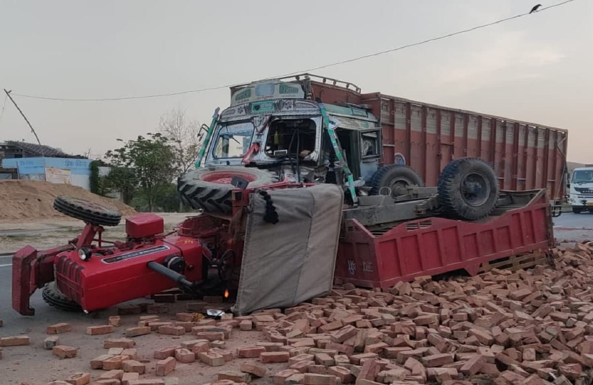 कानपुर देहात में ट्रक की टक्कर से ट्रैक्टर-ट्रॉली पलटी, 2 भट्ठे मजदूरों की मौत, 1 की हालत गंभीर