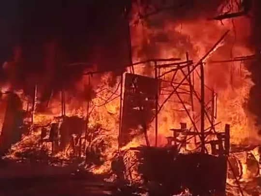 कानपुर में एक बार फिर जला कपड़ा बाजार, 12 दुकानें जलकर खाक, लाखों का हुआ नुकसान