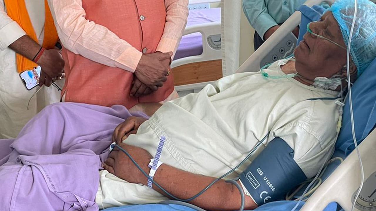 PM मोदी ने बीमार पद्मभूषण कड़िया मुंडा से बात कर जाना कुशलक्षेम, जल्द स्वास्थ्य लाभ की कामना की