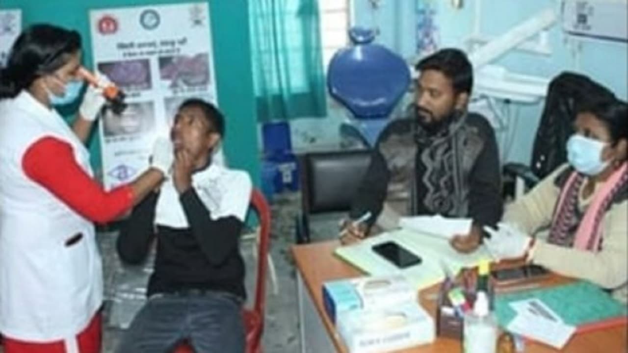 भागलपुर में कैंसर की तबाही, पर नर्स कर रही मरीज की स्क्रीनिंग.. चरम पर लापरवाही