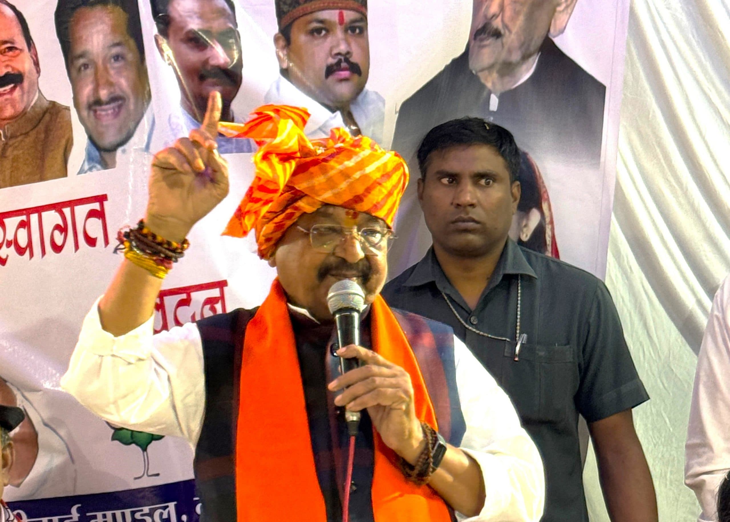 MP Election 2023 : लोगों को आखिर कैसे लखपति-करोड़पति बनाएंगे कैलाश विजयवर्गीय? देखें वीडियो में