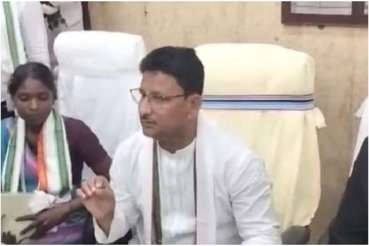 बीरभूम जिला परिषद के अध्यक्ष बने काजल शेख ने लिया शपथ, कहा : अनुब्रत मंडल को झूठे मामले में फंसाया गया