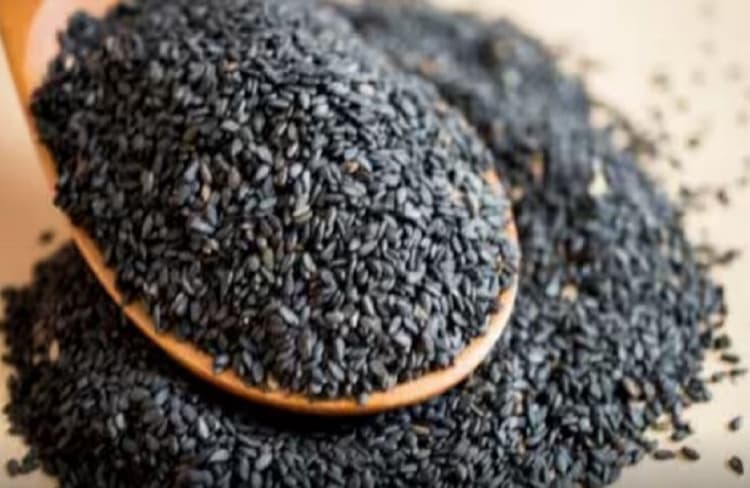काले तिल के चमत्कारी उपाय, हो जाएंगे मालामाल, इस दिन करें ये काम