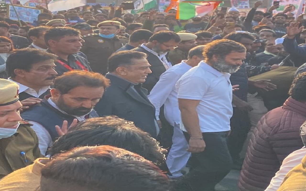 Bharat Jodo Yatra : कांग्रेस की भारत जोड़ो यात्रा में शामिल हुए एक्टर कमल हासन, देखें तस्वीरें