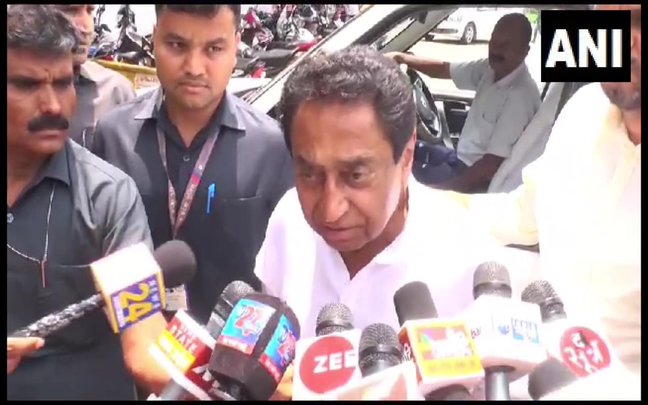 MP: शिवराज सिंह चौहान पर कमलनाथ का हमला, कहा- कई वर्षों के कर्मों को धोने में लगे हैं सीएम