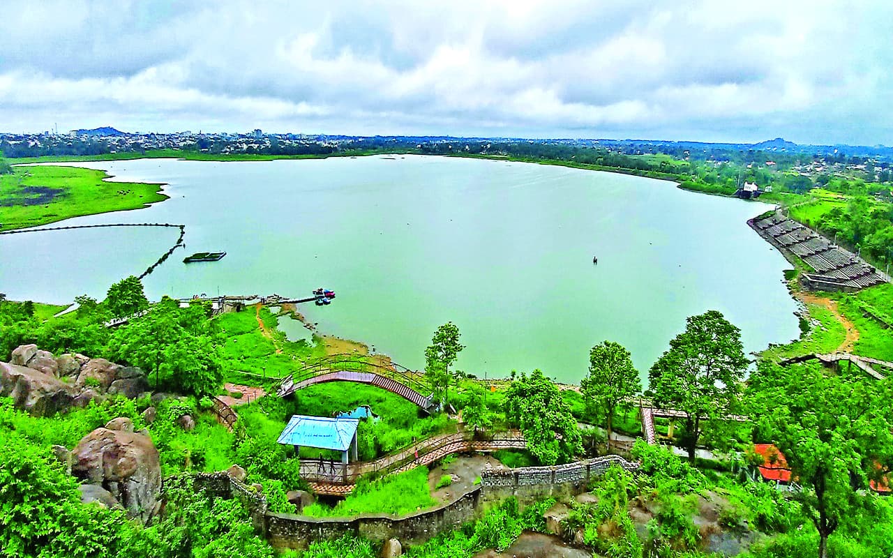 PHOTOS: खतरे में झारखंड के कई डैम, पानी की जगह मौजूद गाद है, पढ़ें पूरी खबर PHOTOS: खतरे में झारखंड के कई डैम, पानी की जगह मौजूद गाद है, पढ़ें पूरी खबर