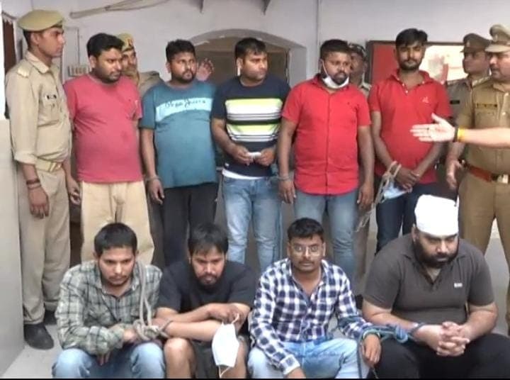 Kanpur News: कानपुर पुलिस ने 9 सटोरियों को किया गिरफ्तार, लाखों की नगदी जब्त, गोपनीय तरीके से की कार्रवाई