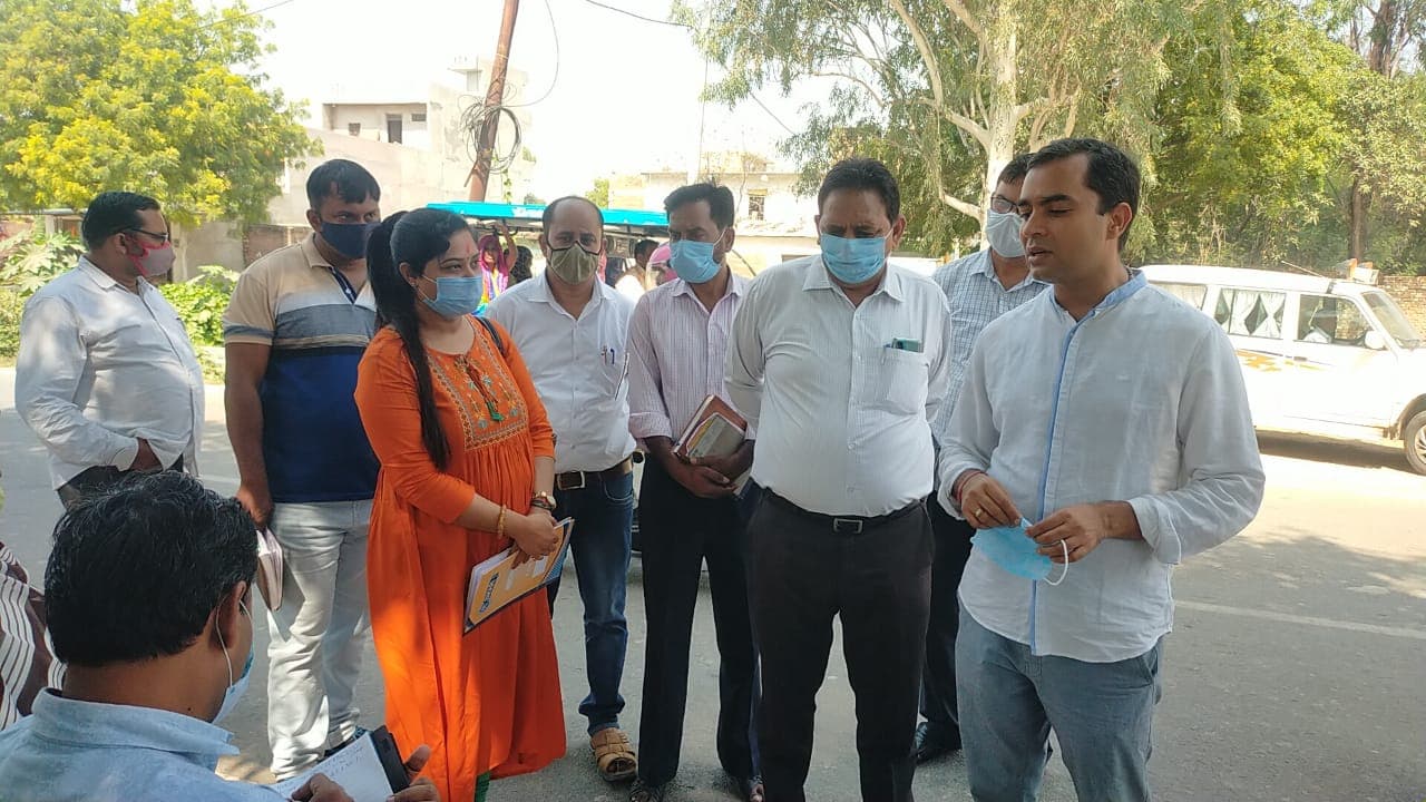 Kanpur News: कानपुर में डेंगू का कहर, CMO और CDO पहुंचे पीड़ितों के गांव, आशा कर्मियों पर गिरी गाज