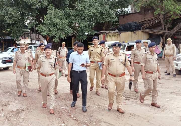 विजयादशमी: कानपुर की रामलीला भवन परेड में बनेगी अस्थायी चौकी, गोपनीय निगरानी संग जानें क्या है तैयारी विजयादशमी: कानपुर की रामलीला भवन परेड में बनेगी अस्थायी चौकी, गोपनीय निगरानी संग जानें क्या है तैयारी