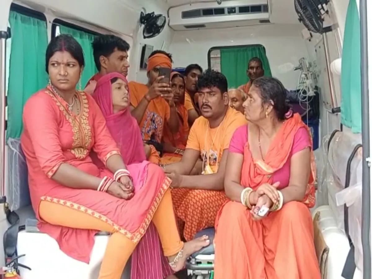 मुंगेर में पागल कुत्‍ते का आतंक- 4 दर्जन से ज्‍यादा कांवरियों को काटा, कई गंभीर रूप से घायल