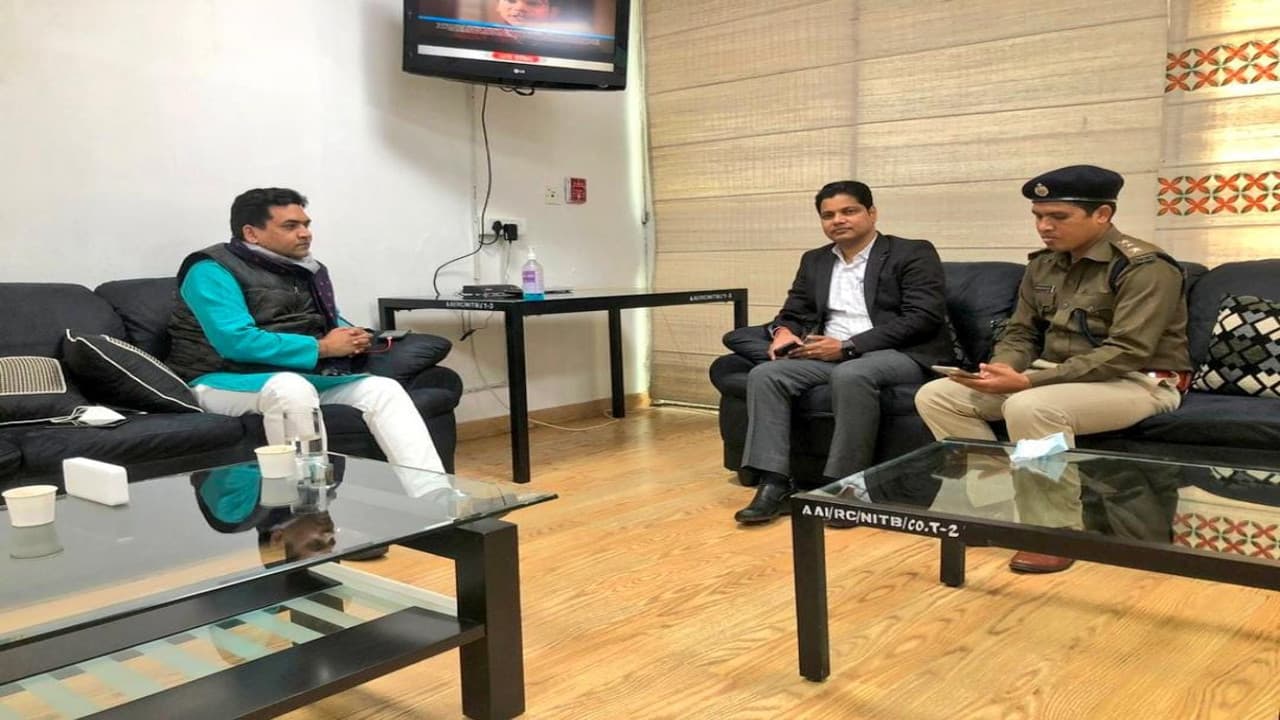 भाजपा नेता कपिल मिश्रा को रांची एयरपोर्ट पर रोका गया, मृतक रूपेश पांडेय के परिवार से जा रहे थे मिलने