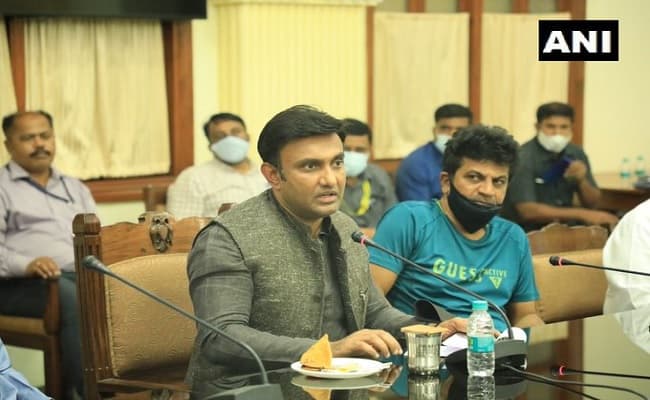 Cinema Hall Opening : कर्नाटक में 100 फीसदी क्षमता के साथ खुलेंगे सभी सिनेमा हॉल, जानिए क्या है नई गाइडलाइंस