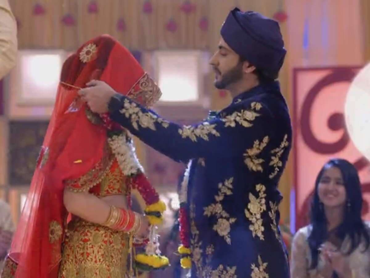Kundali Bhagya Spoiler Alert: करण ने थामा प्रीता का हाथ, क्या अब फेल हो गया माहिरा का प्लान!