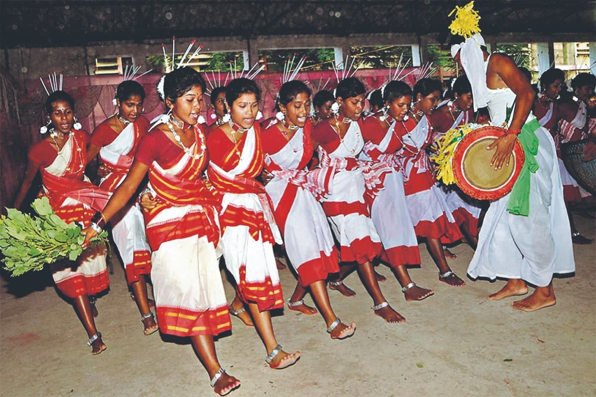 भाई-बहन के प्रेम को दर्शाता है करम परब