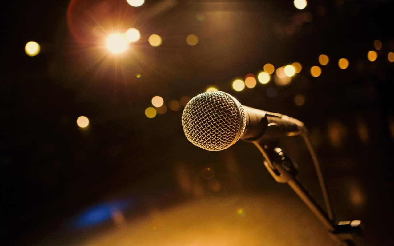 केस सॉल्वड होने ने बाद इस थाने के पुलिसकर्मी मनाते हैं अनोखा जश्न, सुनते हैं रफी-किशोर के गाने