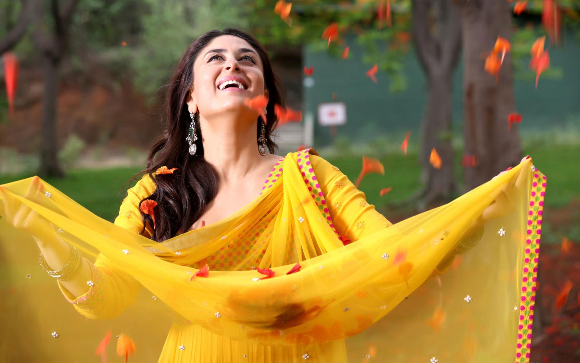 ट्विटर पर BoycottKareenaKhan करने लगा ट्रेंड, जानिए करीना को लेकर अचानक क्यों मचा बवाल