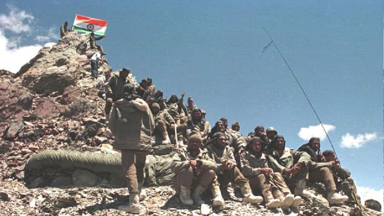 Kargil Vijaya Diwas 2023 भारतीय सेना के अदम्य साहस का परिचय है कारगिल युद्ध, जानें इससे जुड़ी अनकही बातें
