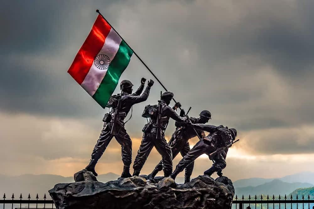 Kargil Vijay Diwas 2023: लखनऊ के जांबाजों ने दिखाया था अद्भुत पराक्रम, जानें रियल लाइफ के हर हीरो की कहानी