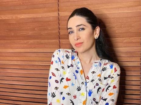 Super Dancer Chapter 4 : इस वजह से बुर्का पहनकर थिएटर गई थी करिश्मा कपूर, शो पर एक्ट्रेस ने किया खुलासा