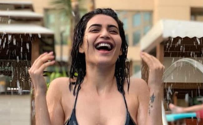 करिश्मा तन्ना ने जंगल के बीच कराया हॉट फोटोशूट, इंटरनेट पर वायरल हो रही तसवीरों में दिखा बोल्‍ड अंदाज, PHOTOS