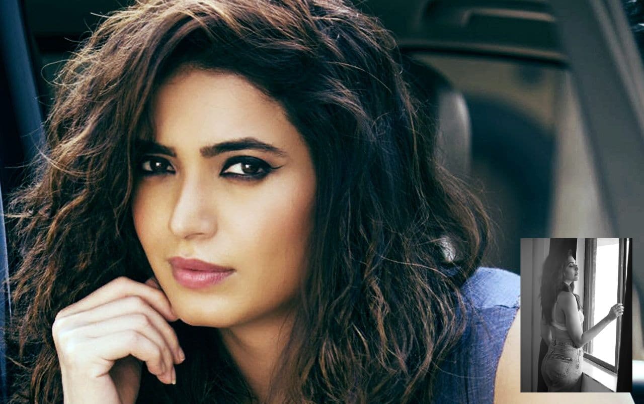 Naagin एक्ट्रेस Karishma Tanna ने शेयर की बोल्ड तस्वीर, सोशल मीडिया पर यूजर बोले कड़क ...