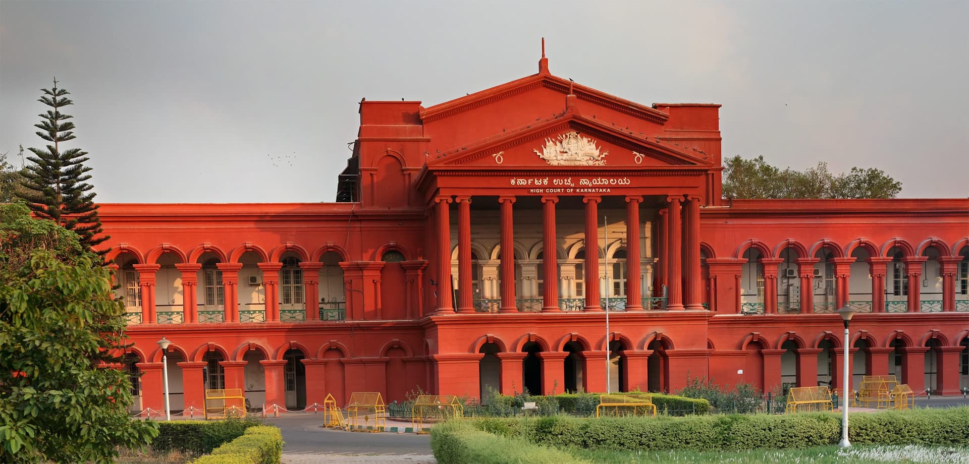 COVID 19 : कर्नाटक हाई कोर्ट की अपील, कोरोना प्रभावित मजदूरों को पैकेटबंद भोजन मुहैया कराए सरकार