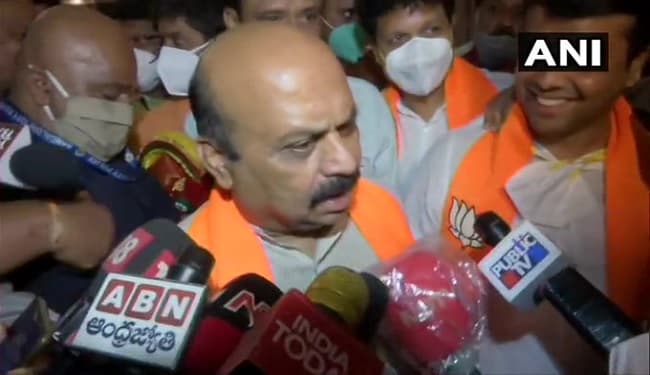 कर्नाटक के नए मुख्यमंत्री बसवराज बोम्मई के पिता भी रहे है सीएम, जानें उनका सियासी सफर