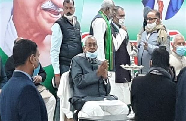 Lalu Yadav Health Updates: RJD सुप्रीमो की बिगड़ी तबीयत पर बोले सीएम नीतीश, अब उनके स्वास्थ्य का हालचाल नहीं लेता क्योंकि....