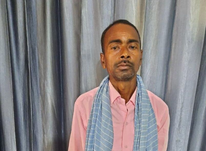Jharkhand News : धनबाद से गिरिडीह तक आतंक का पर्याय बने एक लाख के इनामी नक्सली कार्तिक महतो ने किया सरेंडर Jharkhand News : धनबाद से गिरिडीह तक आतंक का पर्याय बने एक लाख के इनामी नक्सली कार्तिक महतो ने किया सरेंडर