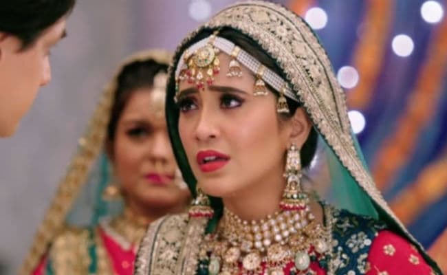 Shehzada BO Collection Day 2: नहीं चल रहा कार्तिक आर्यन का जादू, फीका रहा ‘शहजादा’ का दूसरा दिन, इतनी हुई कमाई