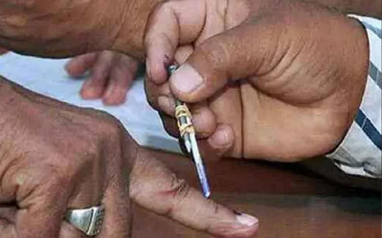 Jammu-Kashmir Election : जम्मू-कश्मीर में बाहरी भी करेंगे मतदान, चुनाव आयोग ने लिया ये बड़ा फैसला