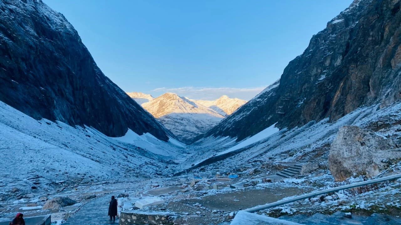 Tourist Places In Kashmir: जानिए कश्मीर की इन खूबसूरत जगहों के बारे में, जहां विदेश से भी आते हैं पर्यटक