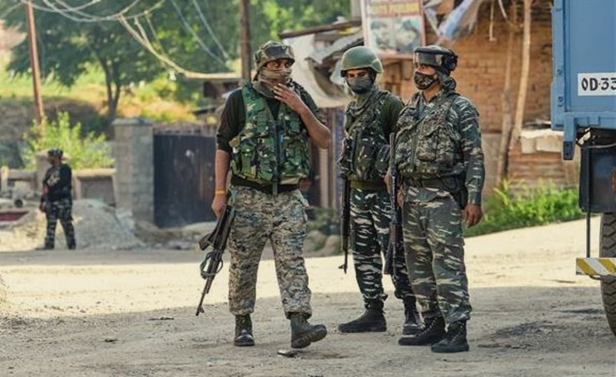 पुलवामा में आतंकवादियों ने फिर कश्मीरी पंडितों को बनाया निशाना, एक की गोली मारकर हत्या, TRF ने ली जिम्मेदारी