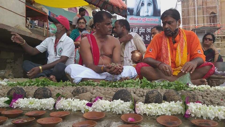 कश्मीरी पंडितों की आत्मा की शांति के लिए वाराणसी में होगा अनुष्ठान, अभिनेता अनुपम खेर होंगे शामिल