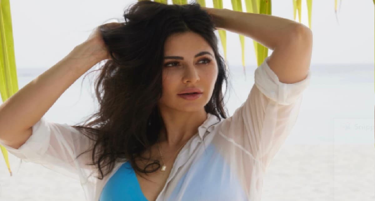 साथ में Valentine Day सेलिब्रेट करेंगे कैटरीना कैफ-विक्की कौशल, एयरपोर्ट पर एक-दूसरे का हाथ थामे दिखे कपल