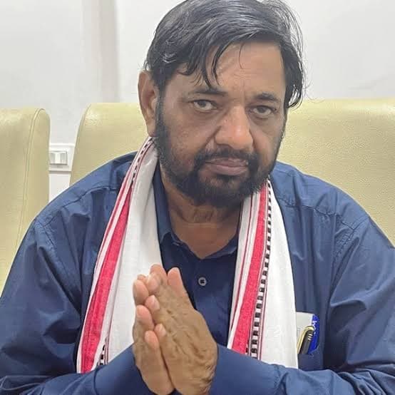 केंद्रीय मंत्री कौशल किशोर के घर पर युवक की गोली लगने से मौत, कारण तलाश रही पुलिस