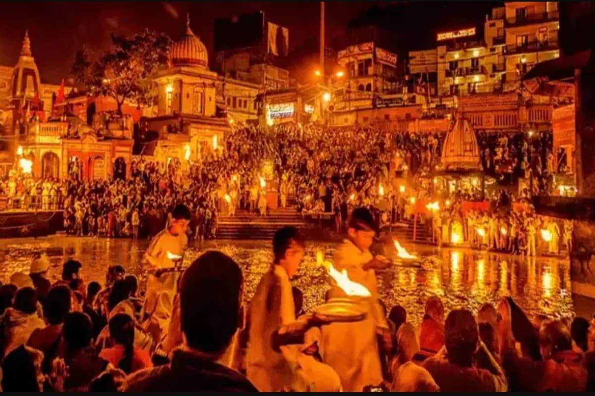 Dev Deepawali 2023 In Kashi: देव दीपावली पर जाएं वाराणसी, देखें दिल्ली से काशी के लिए ट्रेन लिस्ट और होटल्स
