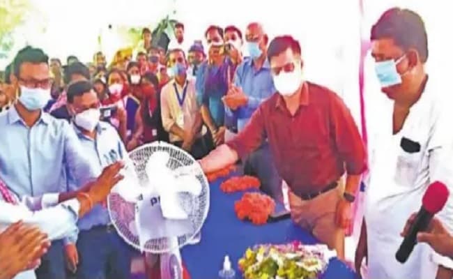 बिहार में कोरोना वैक्सीन लगवाने पर निकल रही लॉटरी, लोग जीत रहे साइकिल, पंखे और घड़ी जैसे पुरस्कार