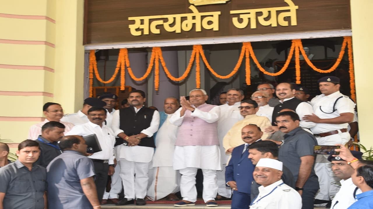 बिहार में 75 फीसदी तक बढ़ेगा आरक्षण का दायरा, 94 लाख गरीबों को आर्थिक मदद भी, सीएम नीतीश कुमार ने किया ऐलान
