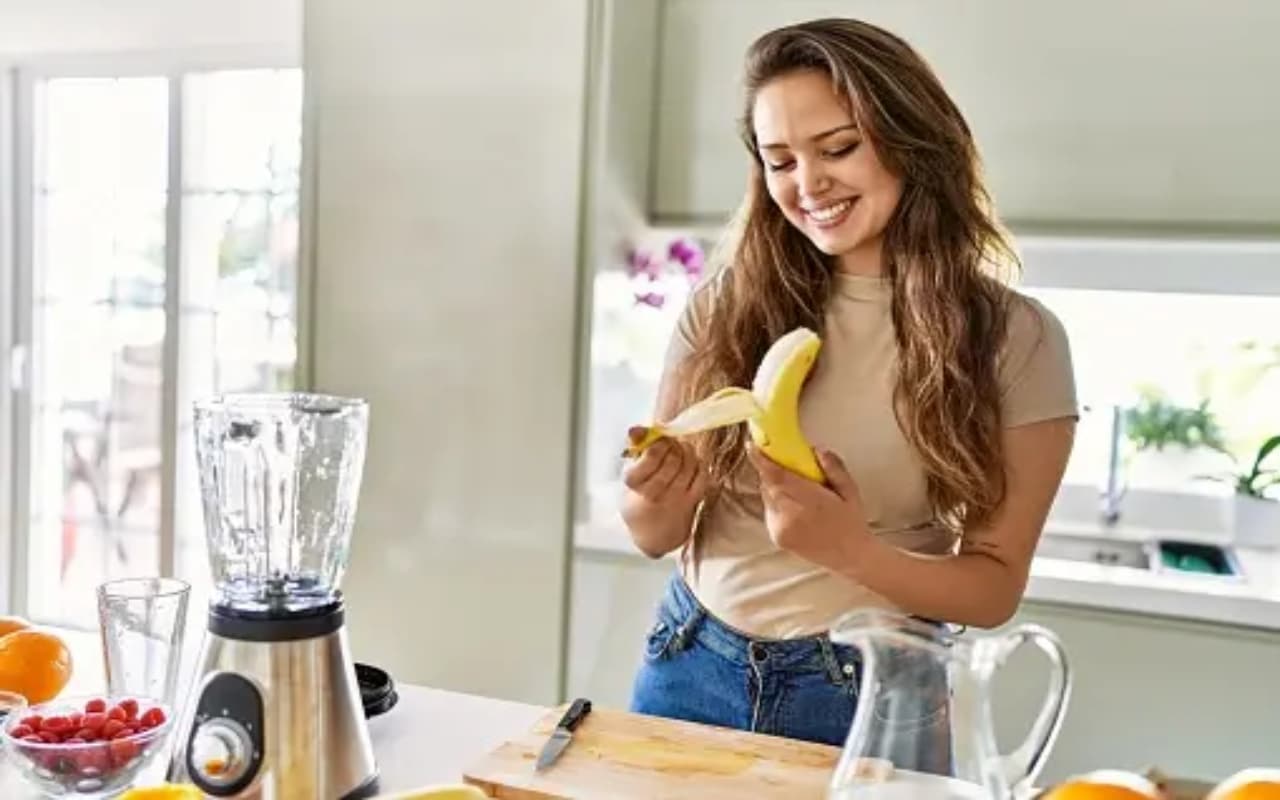 PHOTOS: केला डेली खाएंगे तो सेहत की जबर्दस्त चमक पाएंगे, वेट लॉस के साथ करता है बीपी कंट्रोल