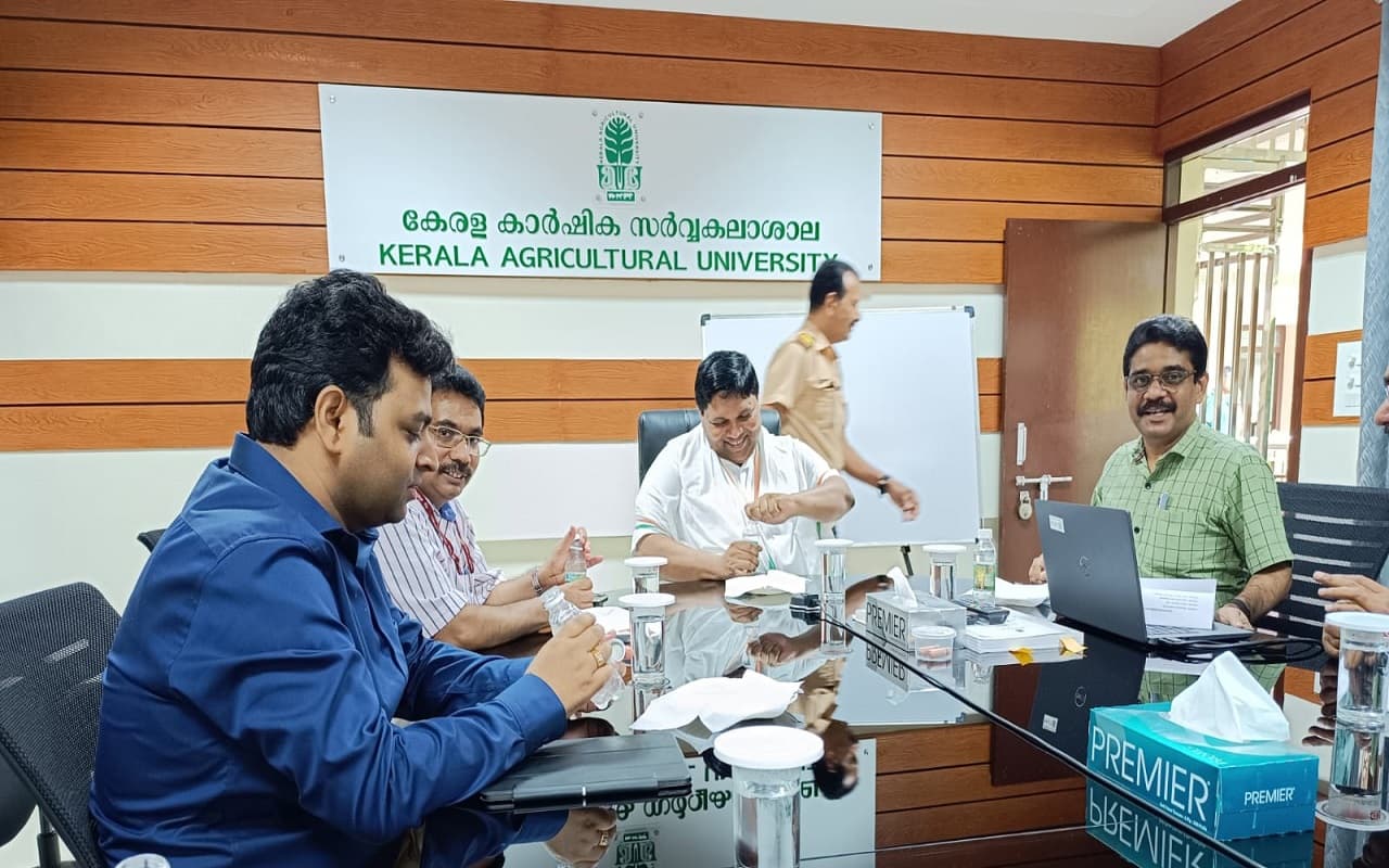 झारखंड के कृषि मंत्री बादल पत्रलेख पहुंचे त्रिशूर, केरल कृषि विश्वविद्यालय में नयी तकनीक से हुए रूबरू