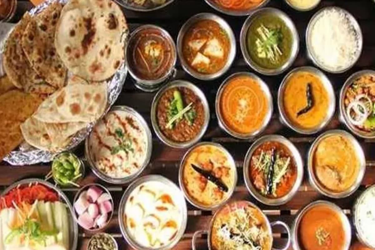 World Tourism Day 2023, Top 10 Food Centres In UP: उत्तर प्रदेश का फेमस खाना, एक बार जरूर करें ट्राई