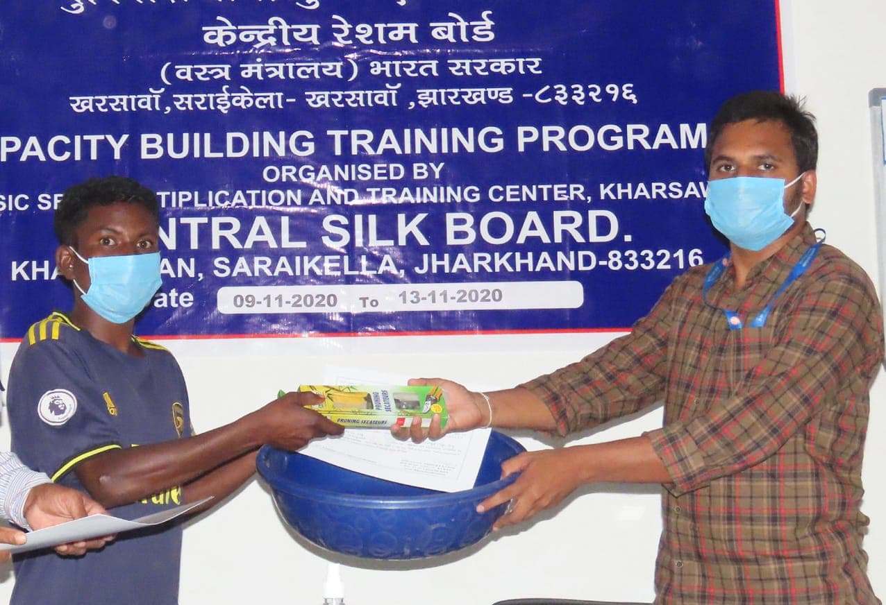 तसर की खेती में इन बातों का रखें ध्यान, तो किसानों की बढ़ेगी आमदनी, बोले वैज्ञानिक डॉ तिरुपम रेड्डी