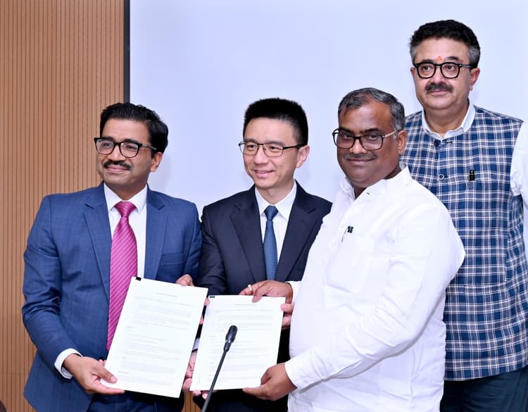 UP News: खेल मंत्री गिरीश चंद्र यादव ने किया खेल साथी एप का शुभारंभ, ई-स्पोर्ट्स की यूपी में शुरुआत