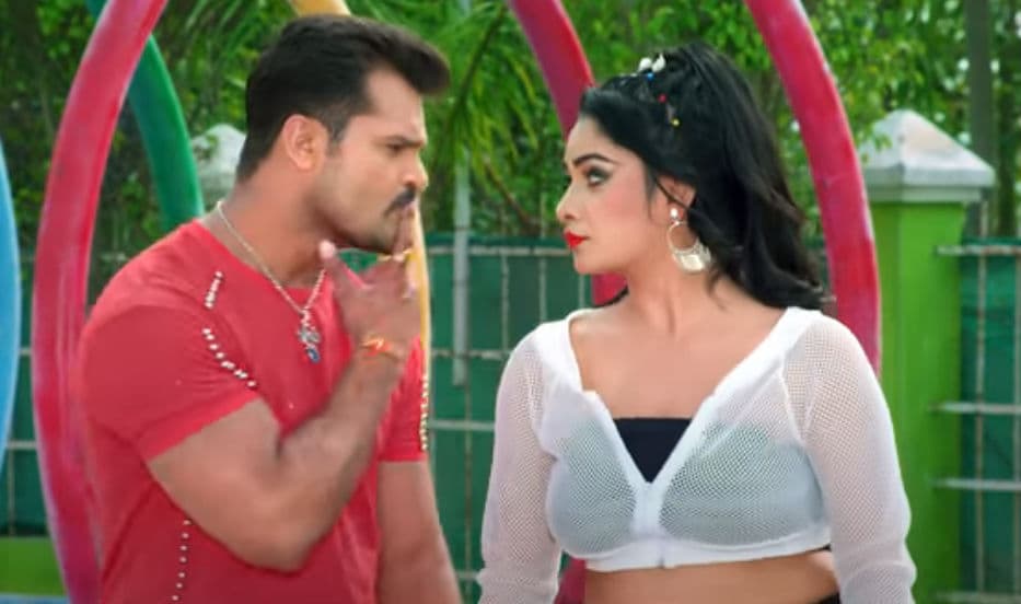 Bhojpuri Song: खेसारी के 'जवानियां में' गाने ने मचाई धूम, Monalisa की 'प्‍यार वाली बात' के दीवाने हुए लोग, VIDEO