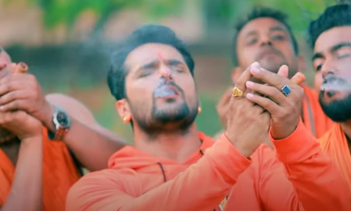 Bolbam Song 2022: खेसारी लाल यादव का नया गाना 'पियले बानी गांजा' रिलीज, नशे में धुत दिखे एक्टर