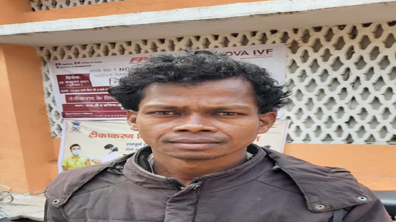 नक्सली संगठन पीएलएफआई को पुलिस की गतिविधियों की जानकारी देने वाला चढ़ा पुलिस के हत्थे, पुलिस ने भेजा जेल