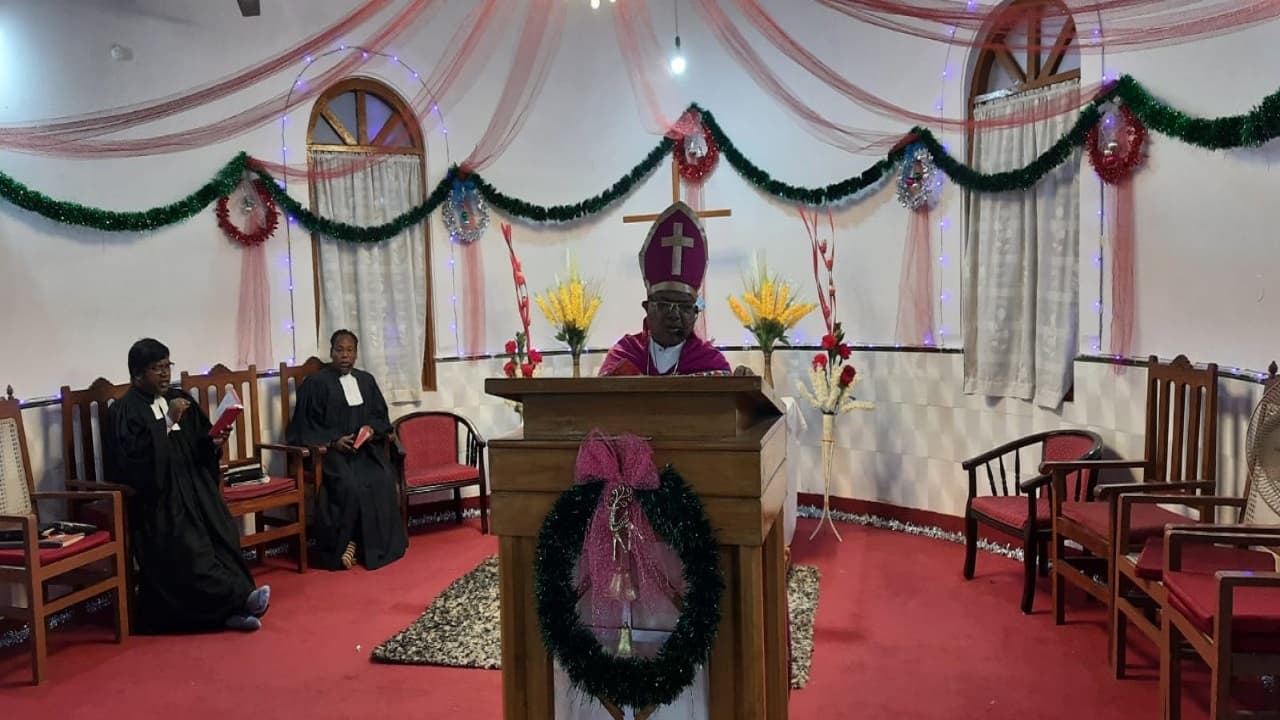Christmas 2021: जीइएल चर्च में हुई विशेष प्रार्थना, बिशप जोसेफ संगा ने प्रभु यीशु के आगमन का सुनाया सुसमाचार