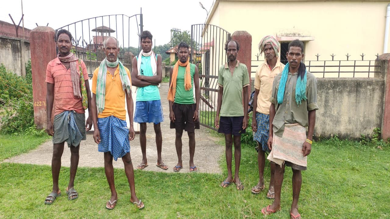 खूंटी में रात में सोते वक्त दपंती समेत 3 की गला रेतकर हत्या, जांच में जुटी पुलिस